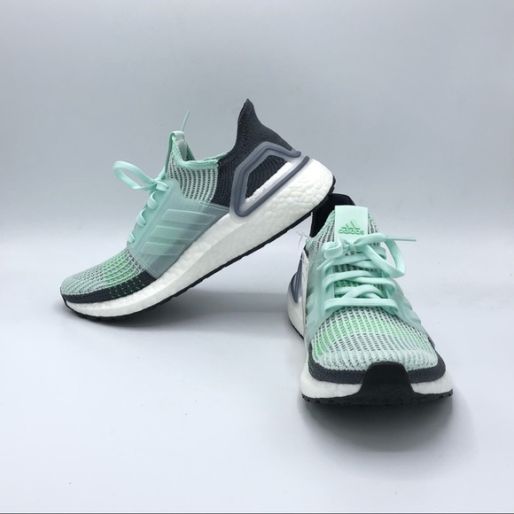 NEW adidas Ultraboost 19 Women's Running Shoes - Picture 3 of 7